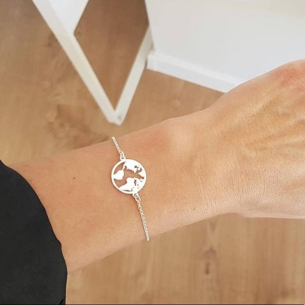 Sterling silver world/globe/map bracelet